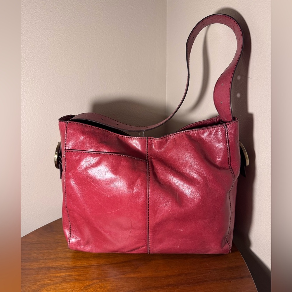 HOBO pinkish/red Leather Shoulder Bag